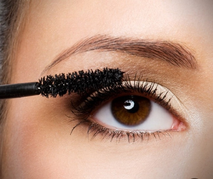 پر پشت کننده مژه